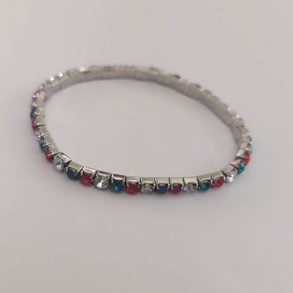 126 Red Green and Crystal Rhinestones Stretch‎ Bracelet - Picture 1 of 5